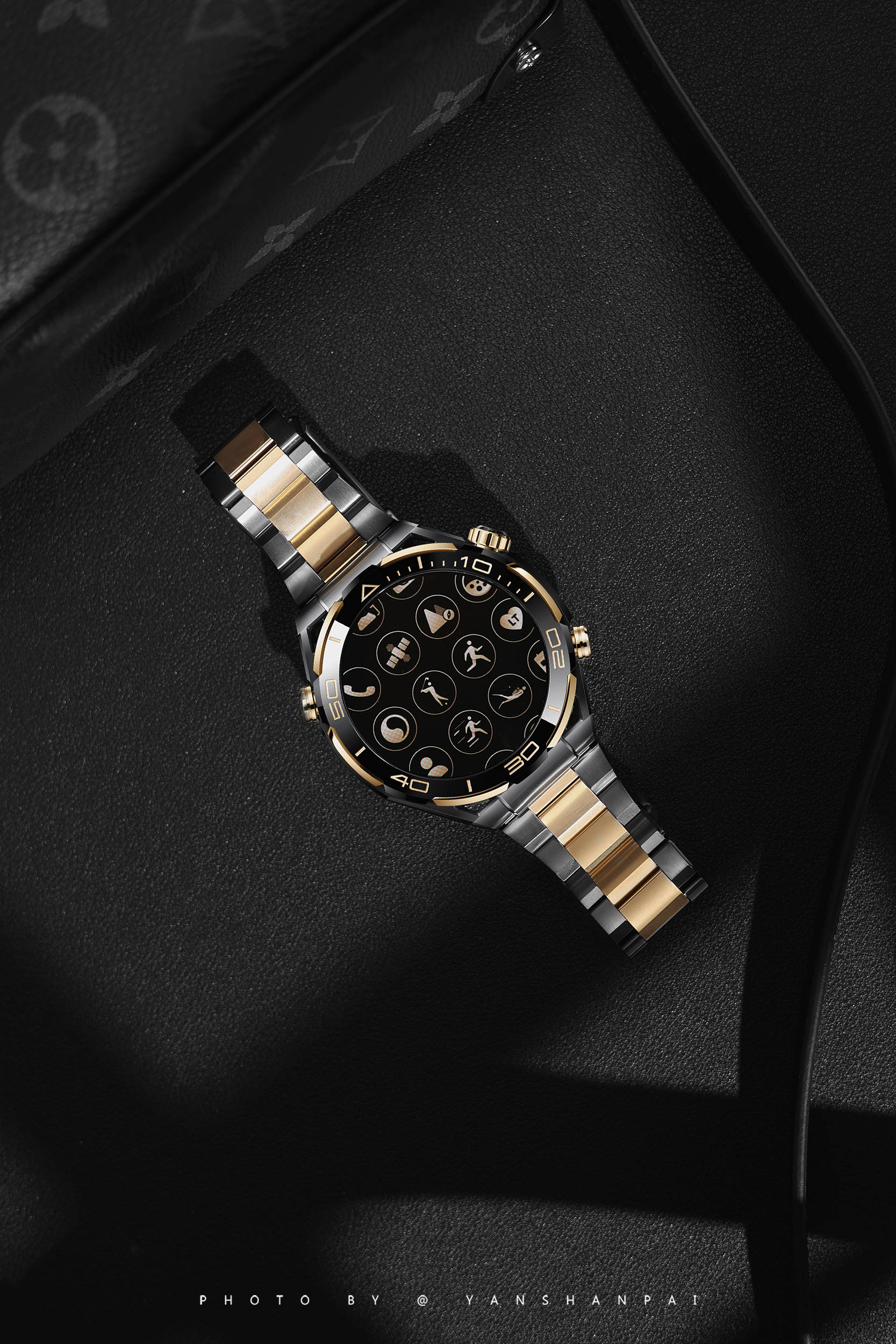 华为高端黄金智能手表非凡大师上手 高端商务精英的首选腕表_功能