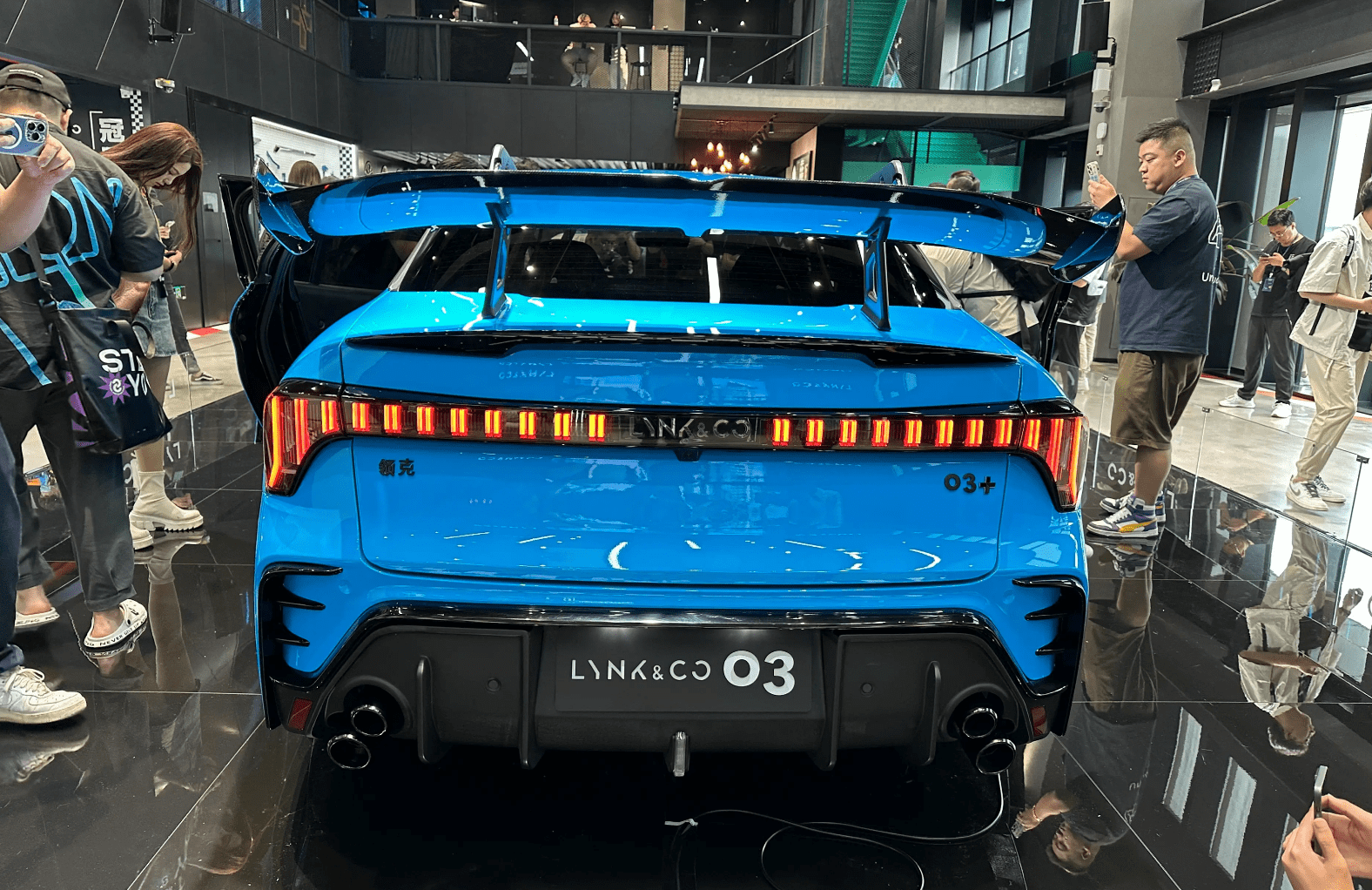 这次该买了,国产性能车之光,350马力领克03性能版开启预订_搜狐汽车