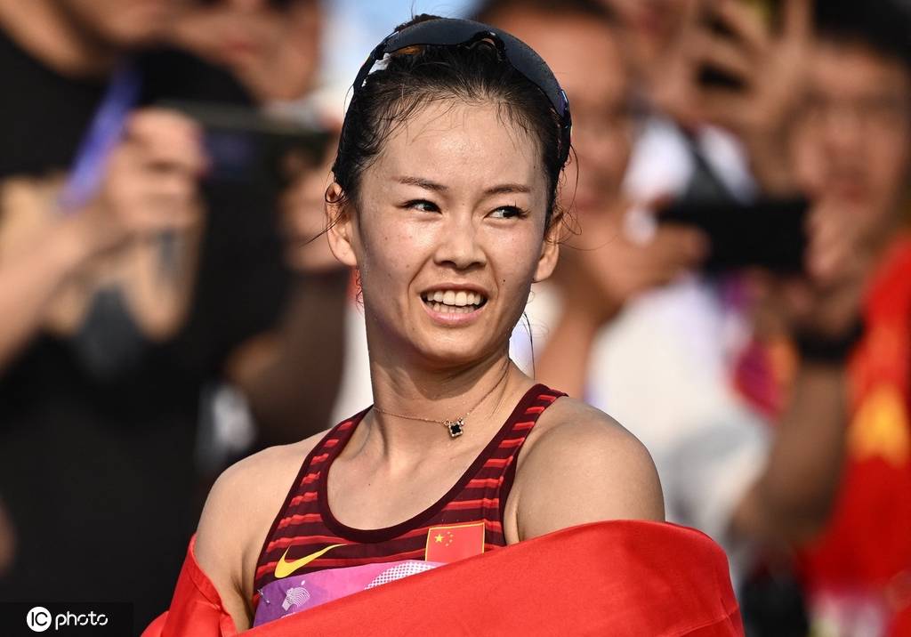 杨家玉谈踩掉鞋风波:赛后已道歉 本想不提鞋冲刺_比赛日_竞走_信心