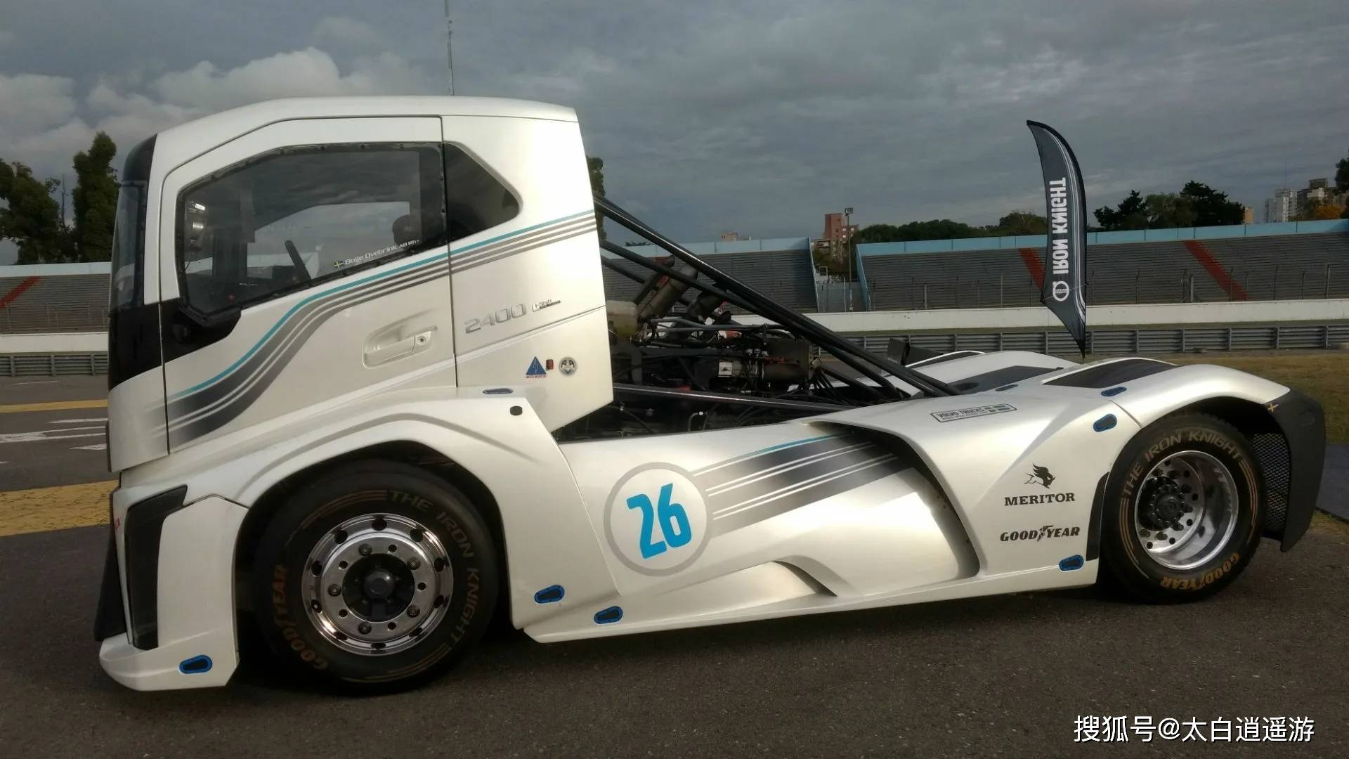 沃尔沃钢铁骑士赛车_搜狐汽车_搜狐网