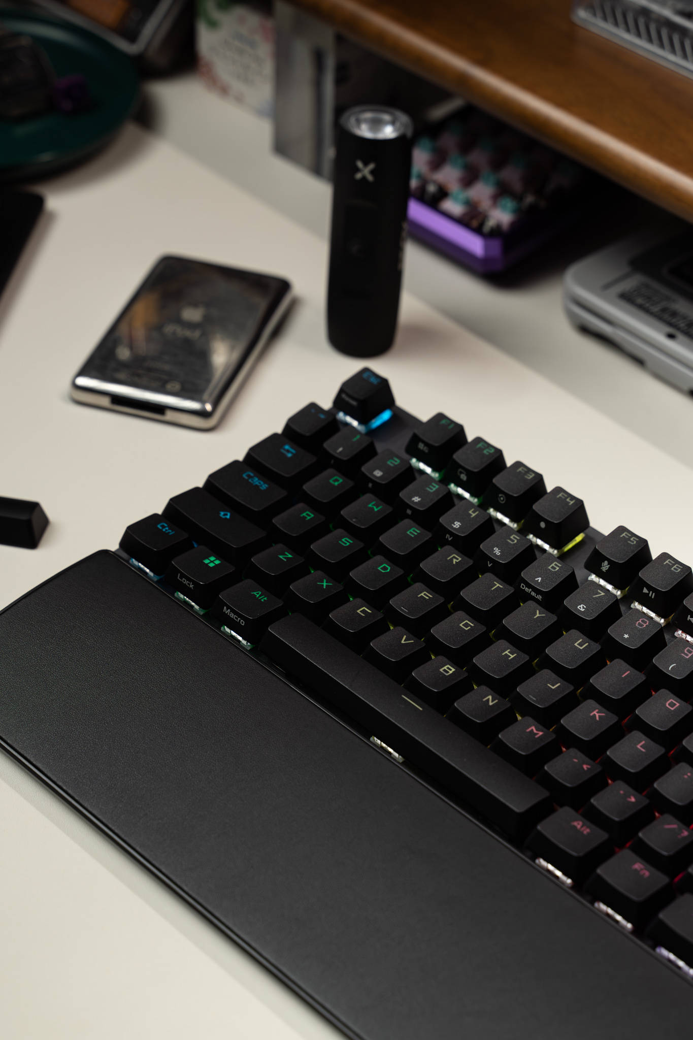 平凡且优秀-rog游侠2 nx机械键盘