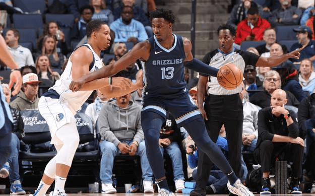 东契奇狂砍35 12 12,灰熊再败成联盟垫底!_比赛_独行侠_进攻