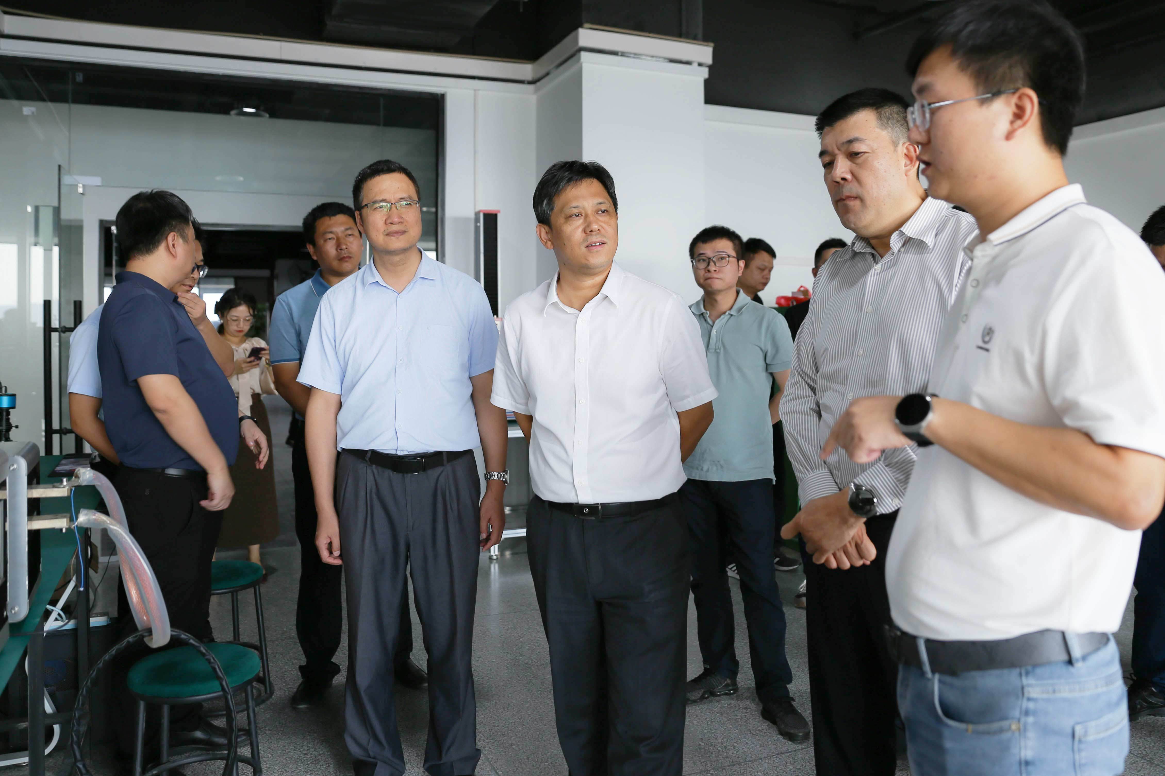 科技有限公司调研组参观考察惠州市联镒铜线有限公司车间曹洪彬希望