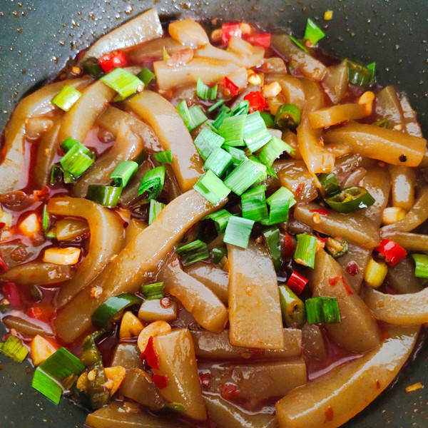 湖南小吃-麻辣魔芋豆腐,香辣爽口,也可当作下饭菜,超级美味哦!