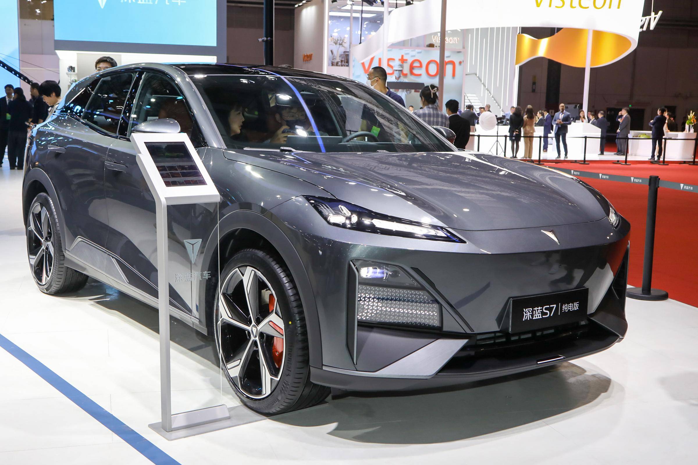 99万元,长安深蓝s7 520pro纯电版正式上市,减少部分配置_搜狐汽车