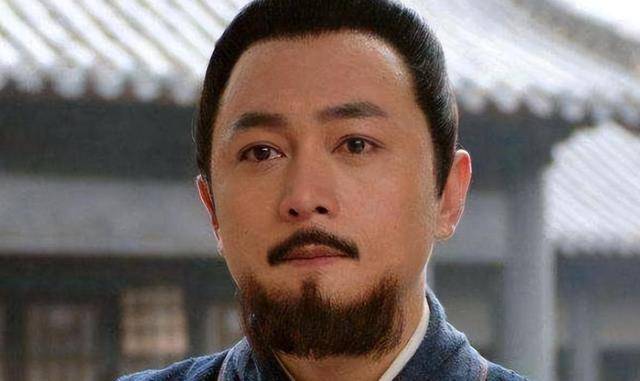 "杜夫人"经常被人霸占,但她没寻短见,反而生活惬意_曹操_吕布_秦宜禄