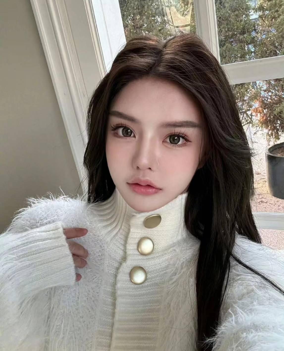 和泽西刚在一起的时候,他逼着自己吃了一整瓶安眠药然后去医院洗胃