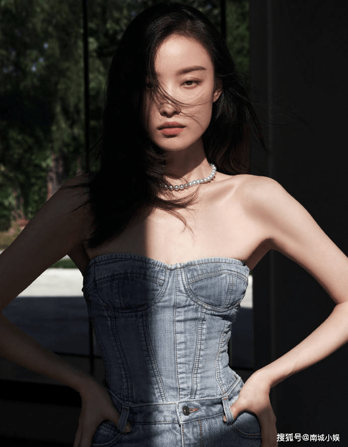 气场强大的倪妮,高端颜值完美身材真是狂野十足,妥妥的女王范_认可
