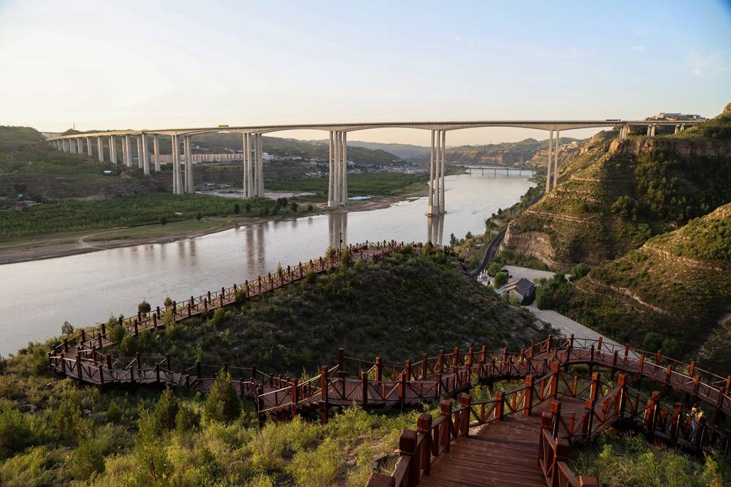 城建高山上,歌唱东方红_佳县_黄河_历史