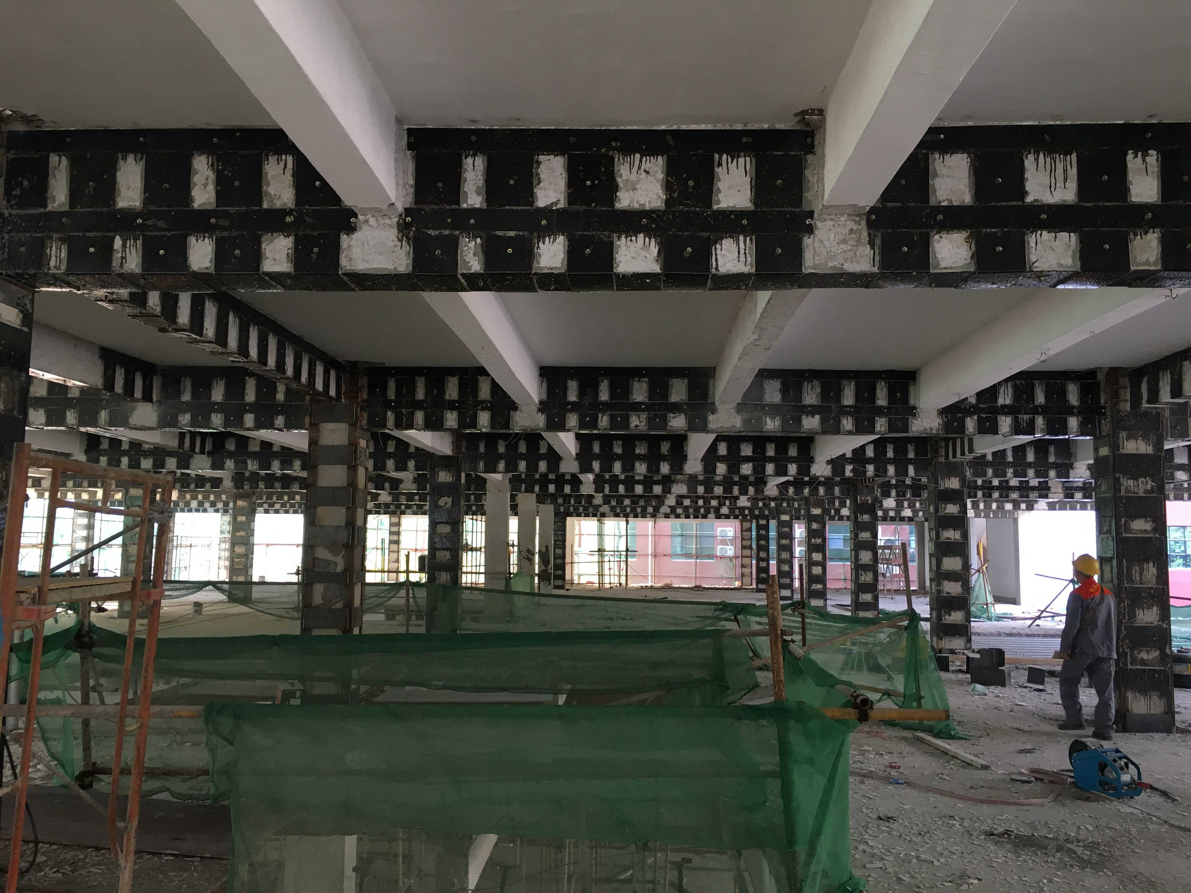 粘钢加固：建筑安全的隐形守护者