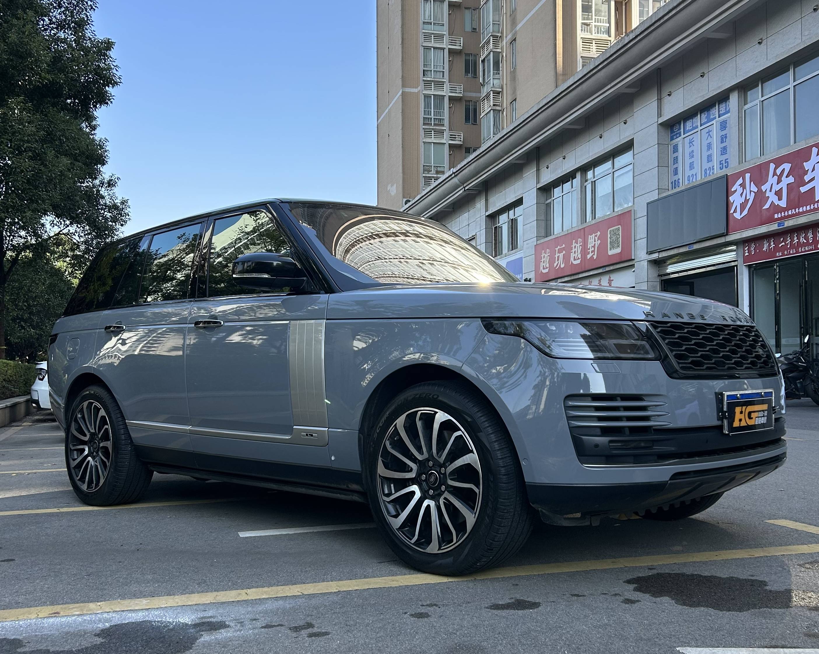 长沙汽车贴膜汇格车研,路虎揽胜全车装贴钢琴纳多灰_风格_工业_质感