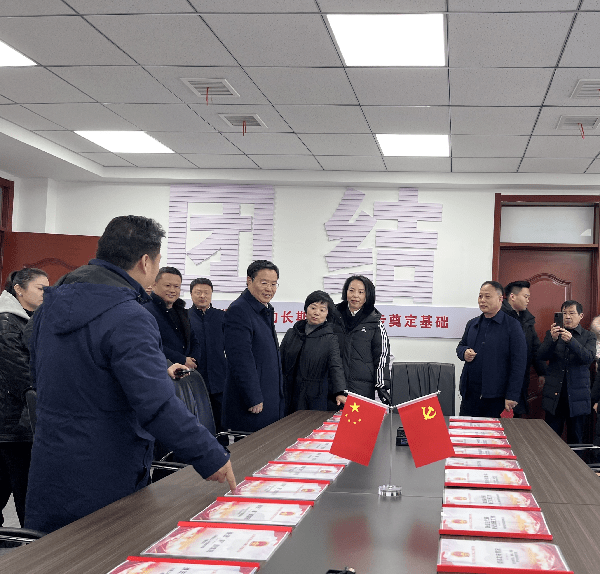 商丘市人大常委会观摩东风街道 人民民主基层建设和人大代表活动阵地