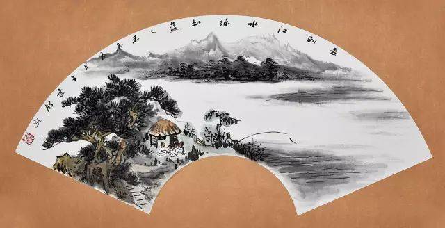 "每当夜深人静时,欣赏王建峰的画作,暮然间,让人心底泛出一种淡淡的