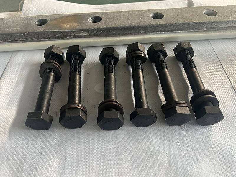 胶接绝缘接头夹板介绍_钢轨_铁路_螺栓