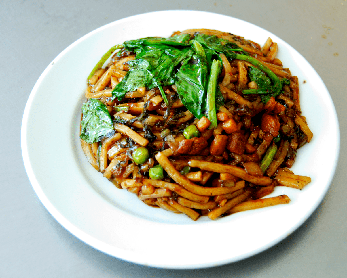 昆明端仕卤饵丝蚕豆罗养儒谈到,昆明地区盛产蚕豆,而且消耗也大,人吃