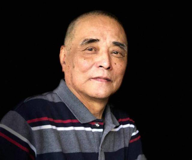 现特将部分战友在朋友圈里读了白铁平遗作后的泣泪