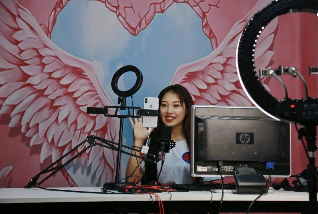 直播带货网红主播松江造