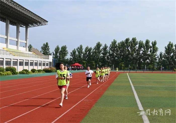 2020潜山县中考排名_潜山市河镇初中举行2020届毕业典礼暨中考动员会