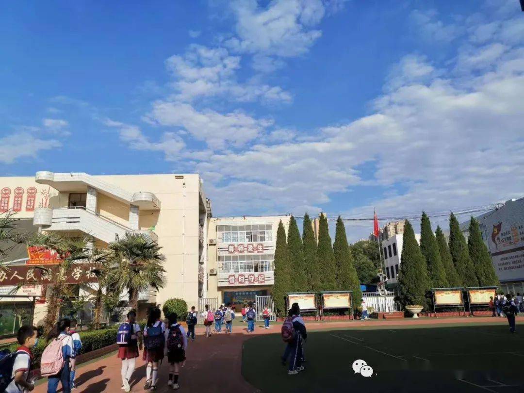 逸夫小学四月和五月的校园影像