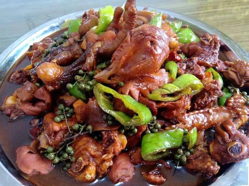 美食淄博花椒炒鸡香辣草鱼美味尽在长胜鸡鱼馆