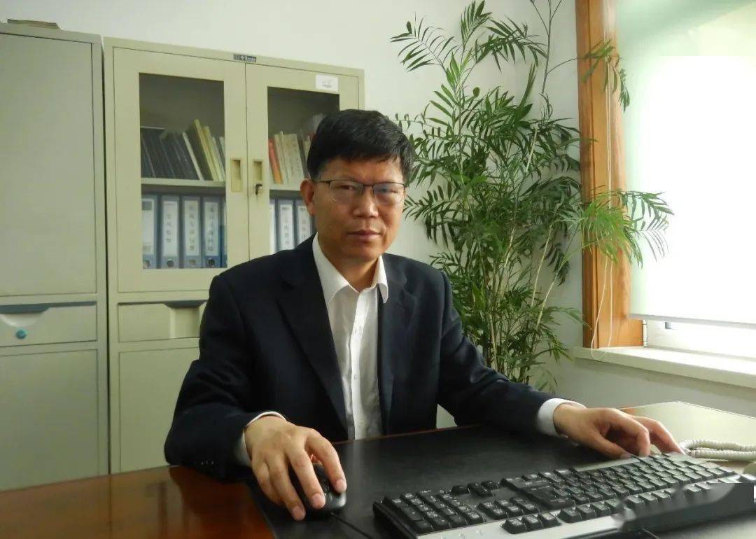 先进个人担当作为履职尽责记派驻第十三纪检监察组副组长雷进现