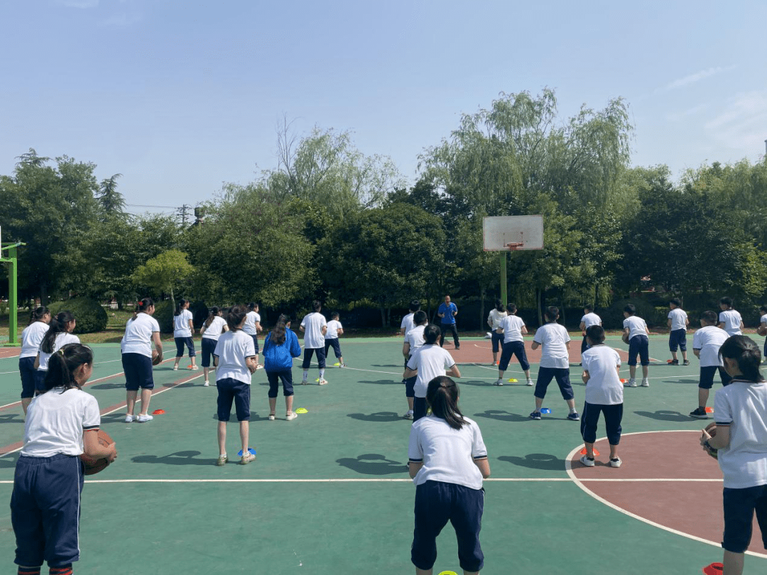 聚焦2019邗江區小學體育學科幼兒園新入職教師幸福課堂研討活動順利