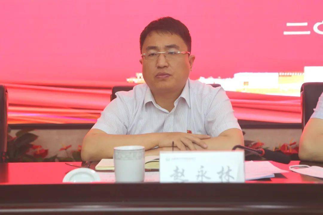 党委委员,副行长史小平评语:要下沉工作重心,多在小微企业客户的发展