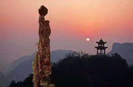 贵州铜仁仙女石的故事图片