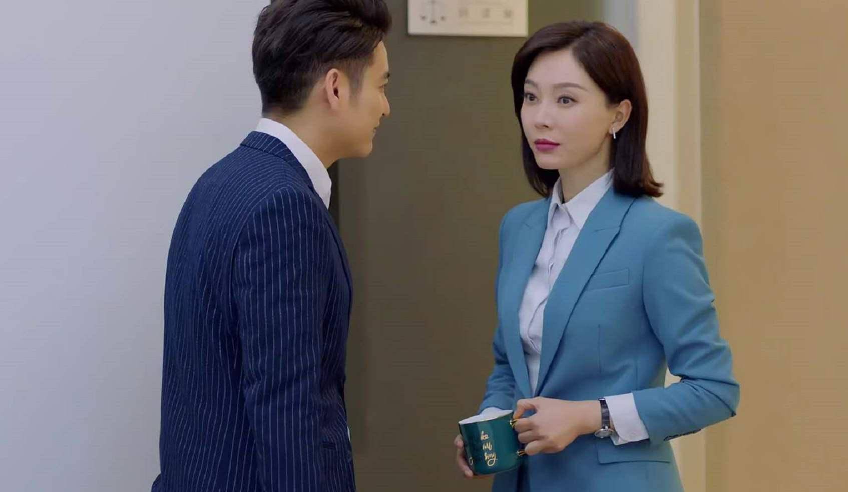 在近期热播的电视剧《谁说我结不了婚》中,陈数饰演了一名顶级律所的