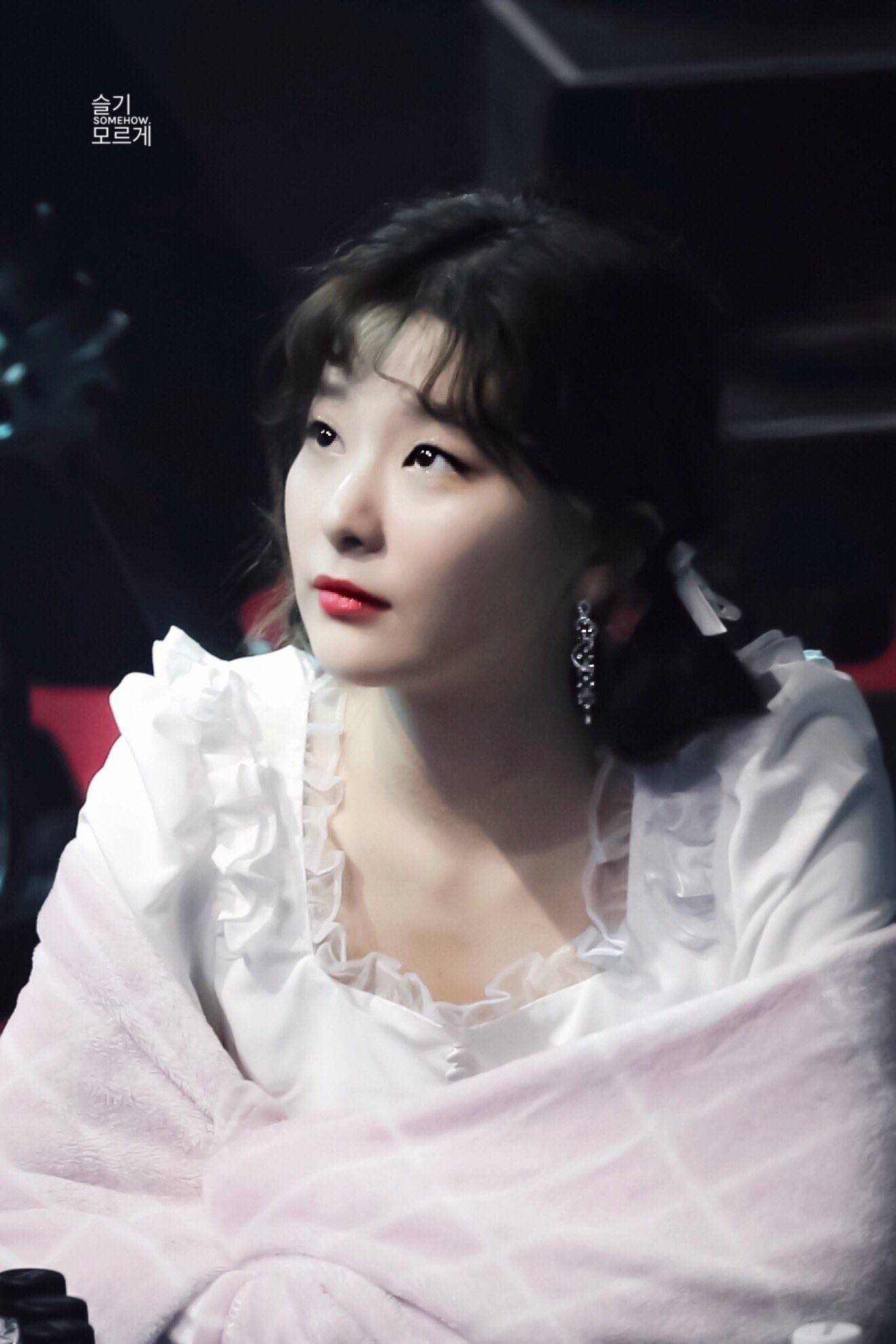 redvelvet涩琪打破了单眼皮不能长得华丽的偏见的三位爱豆之一