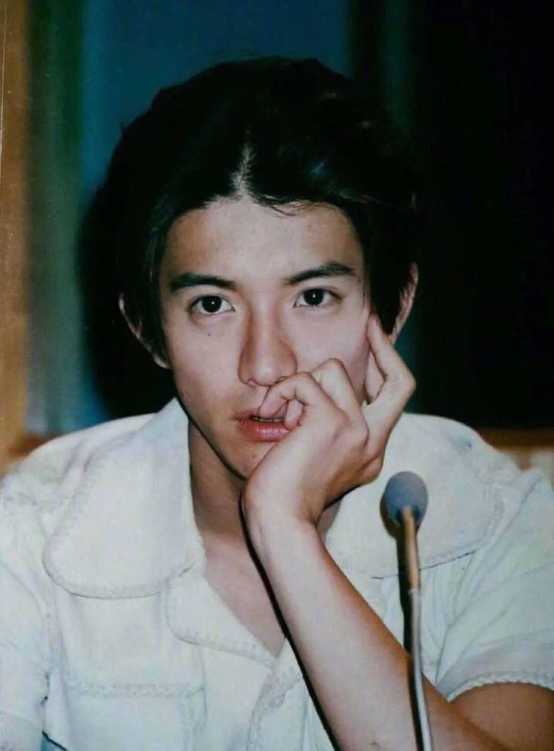 让你绝对意想不到的照片shetwins合体刘晓庆弹扬琴
