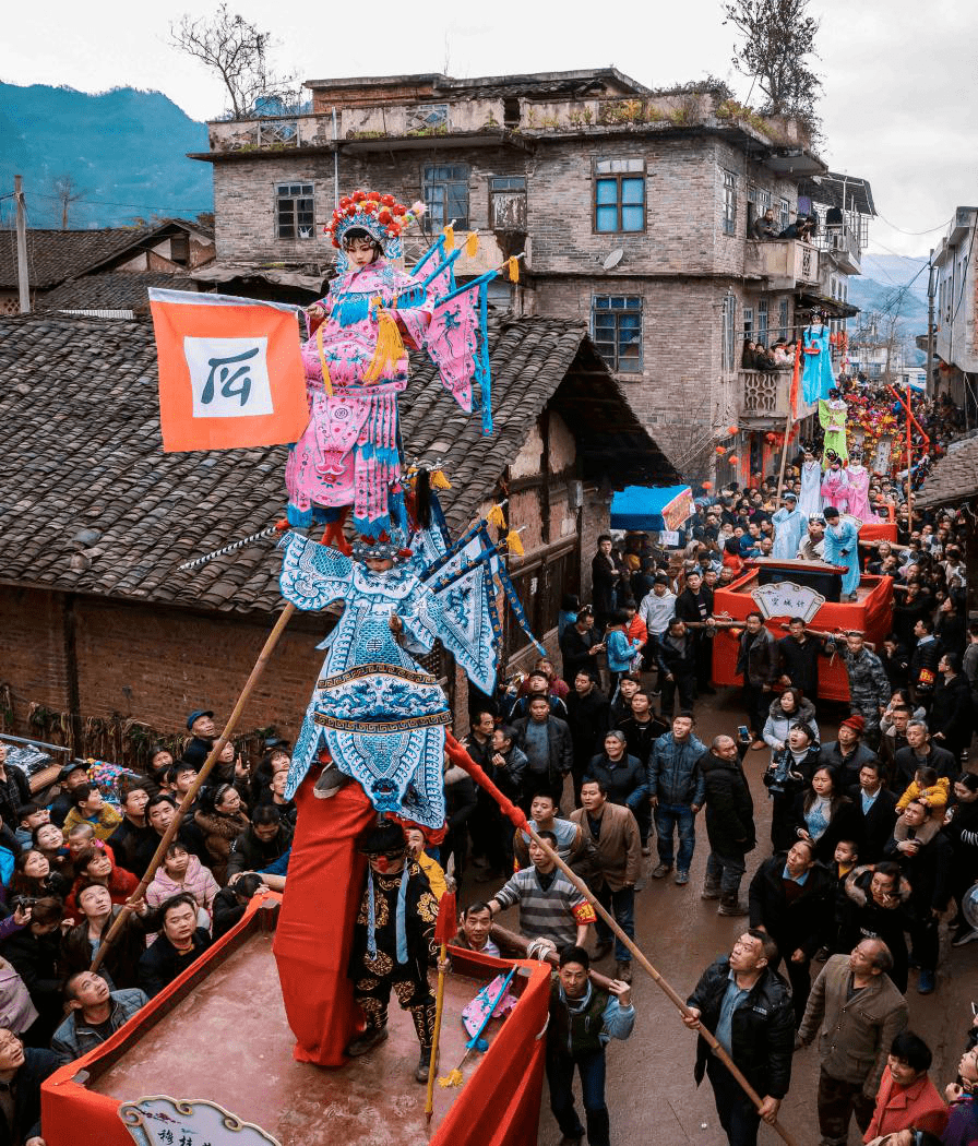 【创建天府旅游名县】九丝建武!这几个小姑娘的表演惊险刺激
