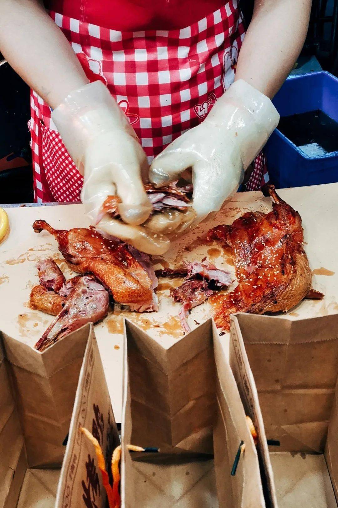 稻香菜场排到断腿的手撕鸭,到底有没有那么好吃?