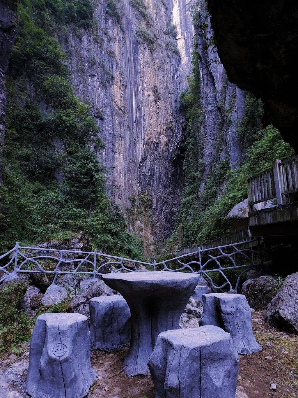 秀山黑洞河景区图片