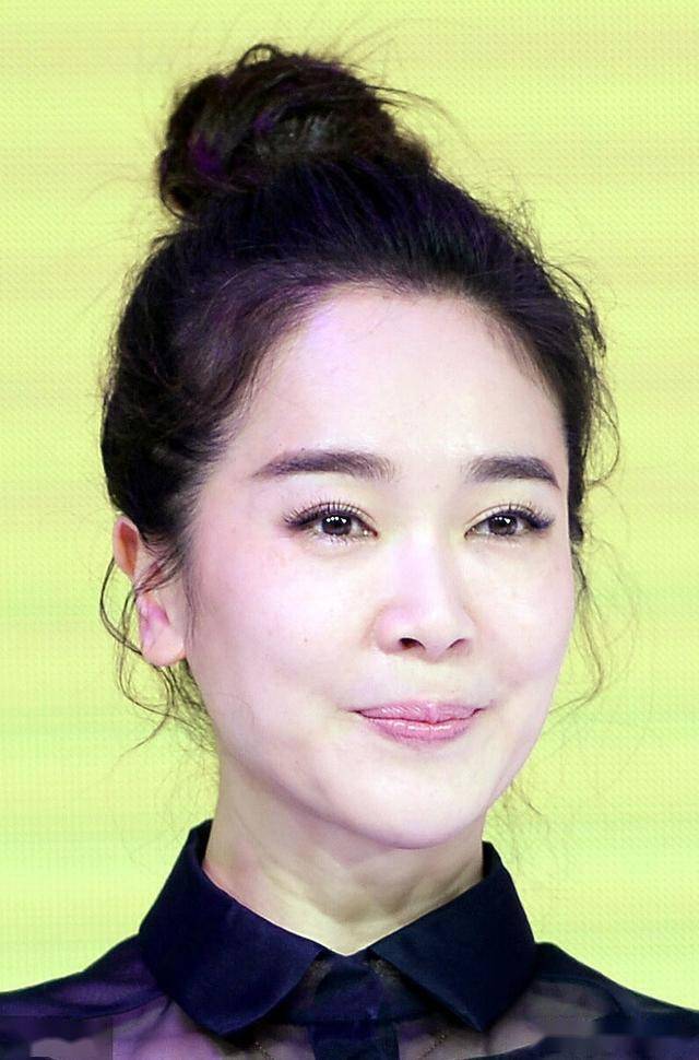 左小青天生丽质魅力无穷岁月使她越来越漂亮了