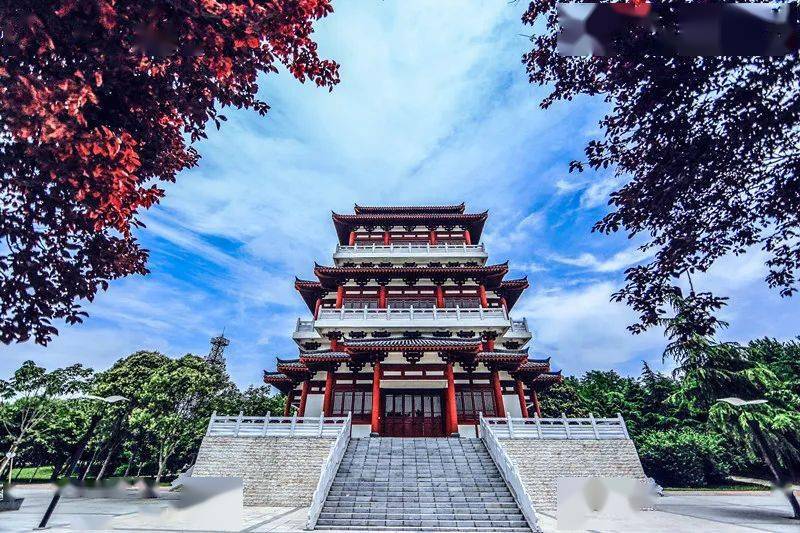 许昌一艺术馆与市民见面!