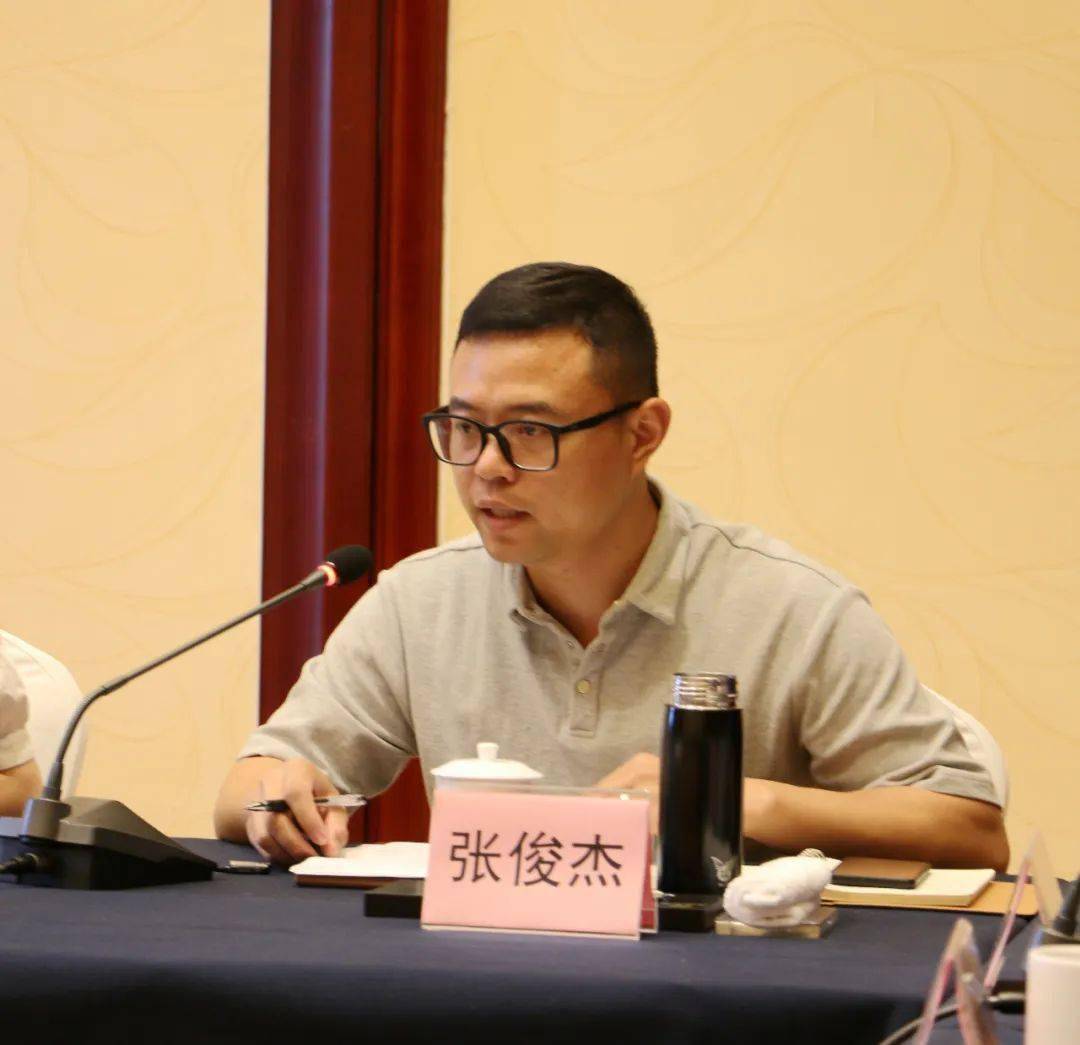 区政协妇联界开展界别活动暨区妇联三服务活动