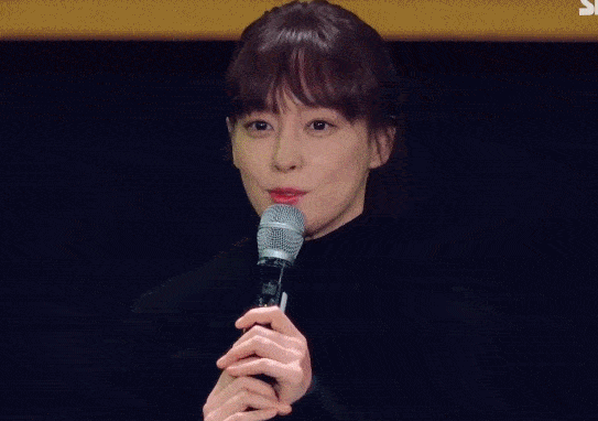 李娜英比元斌小两岁,气质文艺又独特↓↓10几年前,黎明和李娜英合作拍