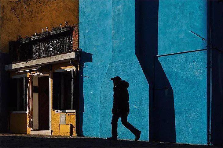 平淡街景怎样拍出陌生感这3位摄影师给了答案