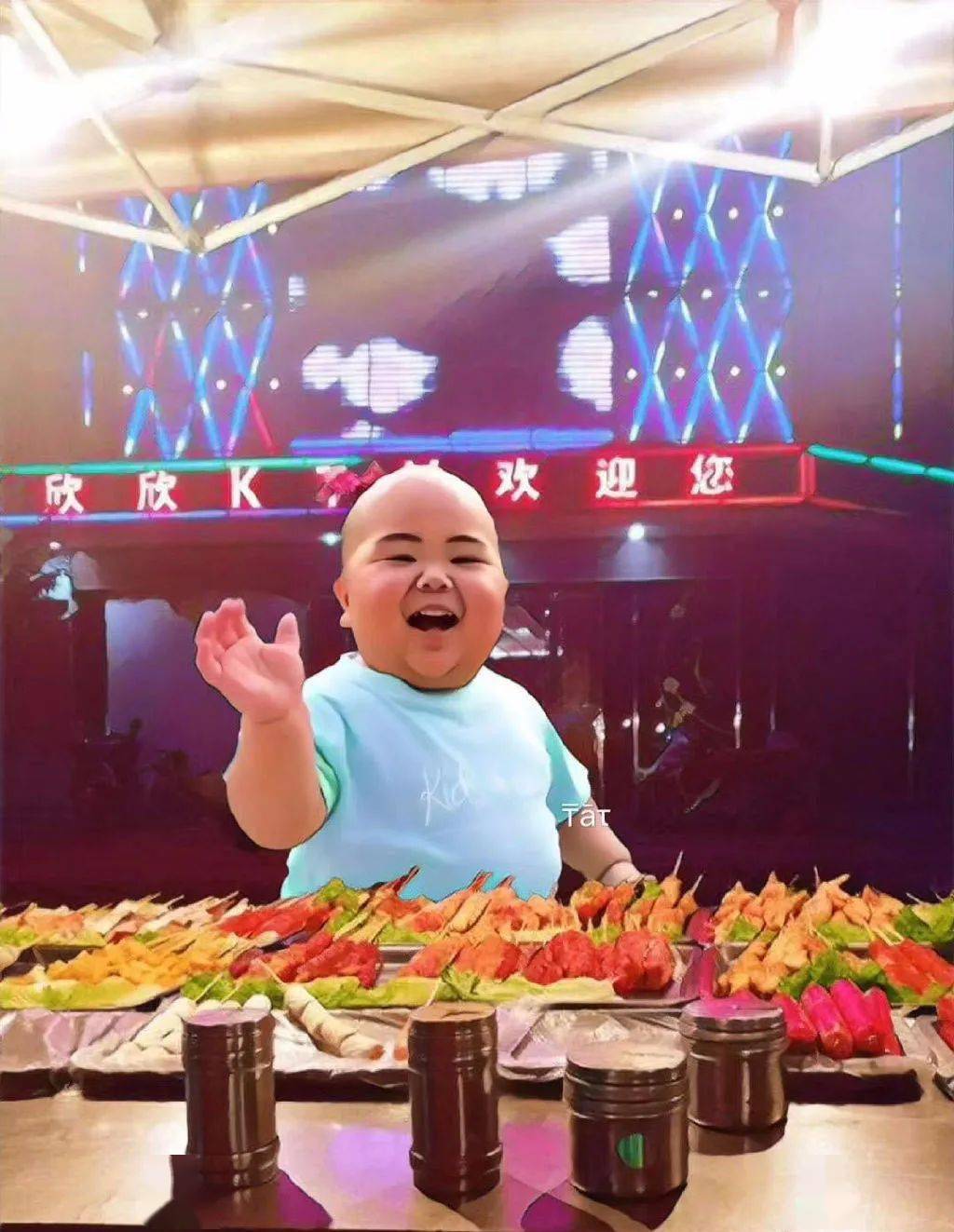 小胖子表情包:摆地摊摆地摊