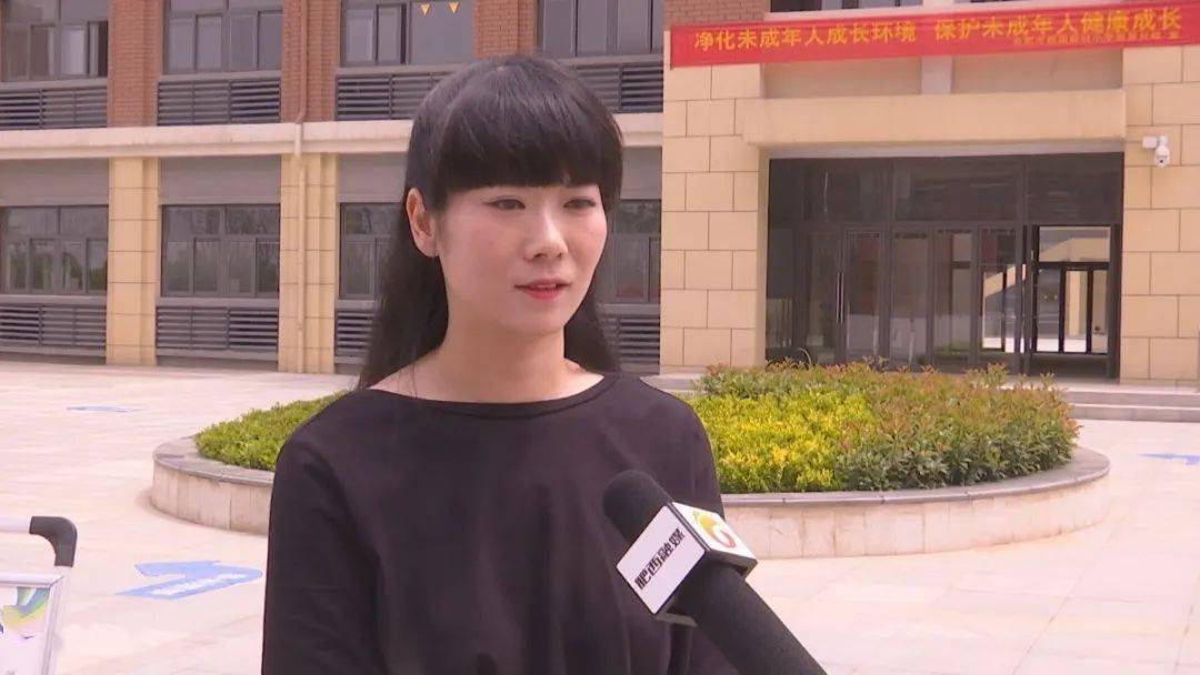"家长 吕鑫据了解,合肥市西园新村翡翠分校于去年9月正式投入使用,现