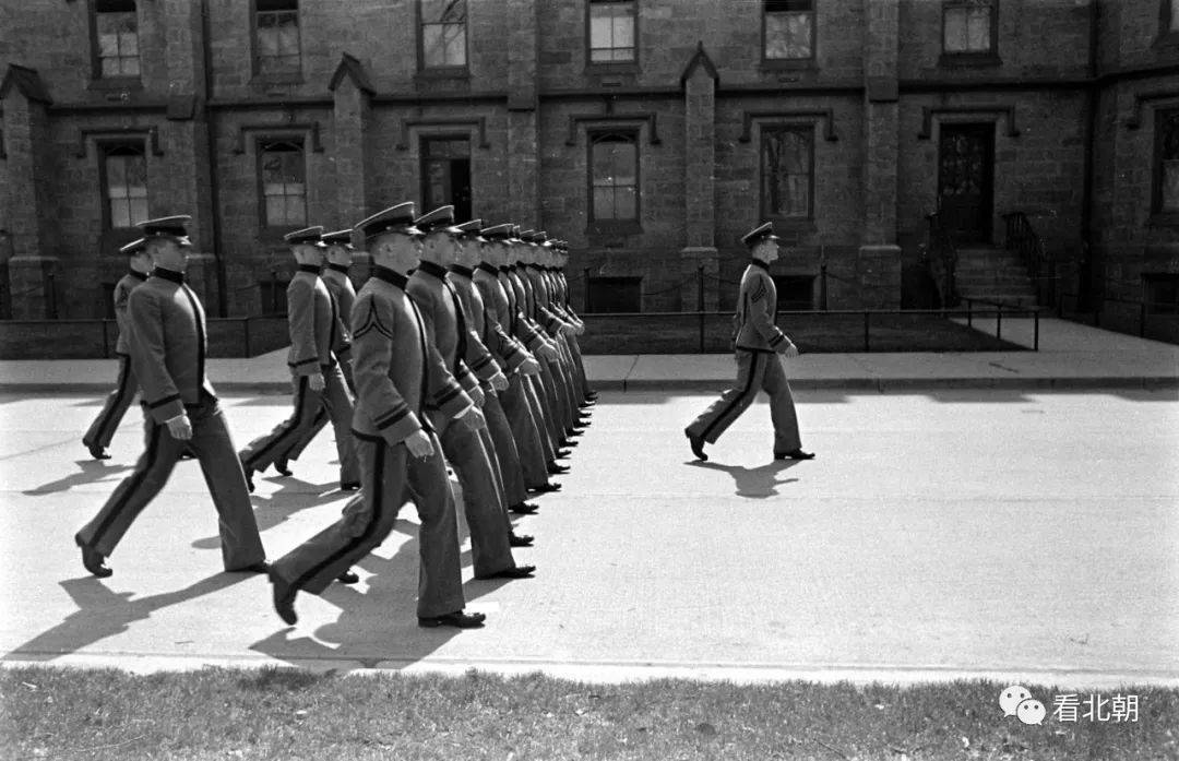 一百年都没变的校服:二十世纪三十年代的西点军校旧影