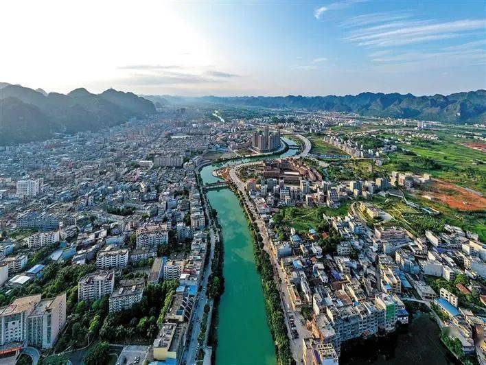 宝安以四多法宝帮扶广西都安大化断穷根拓富路