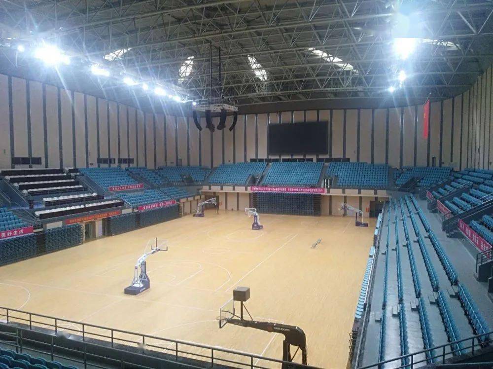 荆州文化体育中心篮球馆内场对外开放