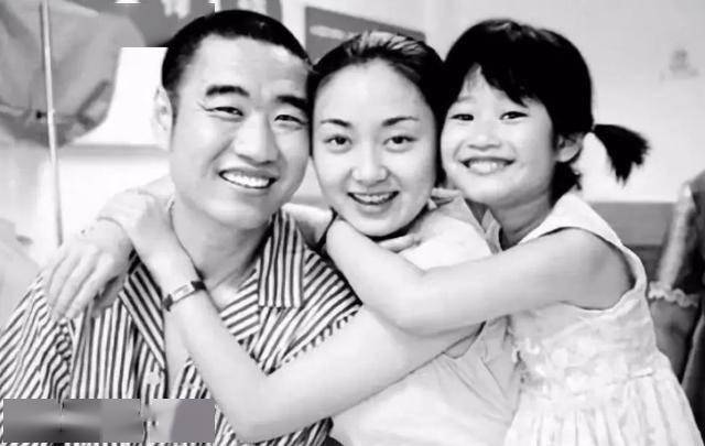 公益歌手丛飞,患癌后,受助女孩:他有什么企图,我不说你们都懂