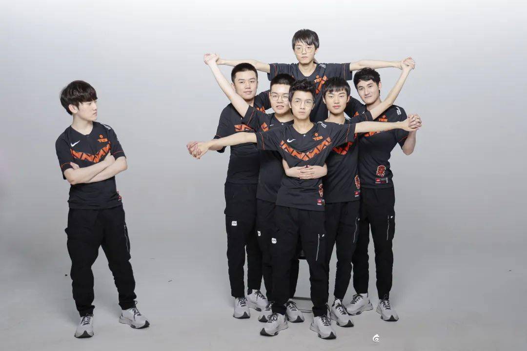 c位专刊jackey被迫营业love的日常