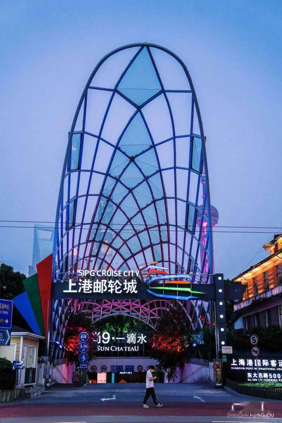 运动攀爬类项目从德国原装引进的魔都矩阵就落户于上港邮轮城内