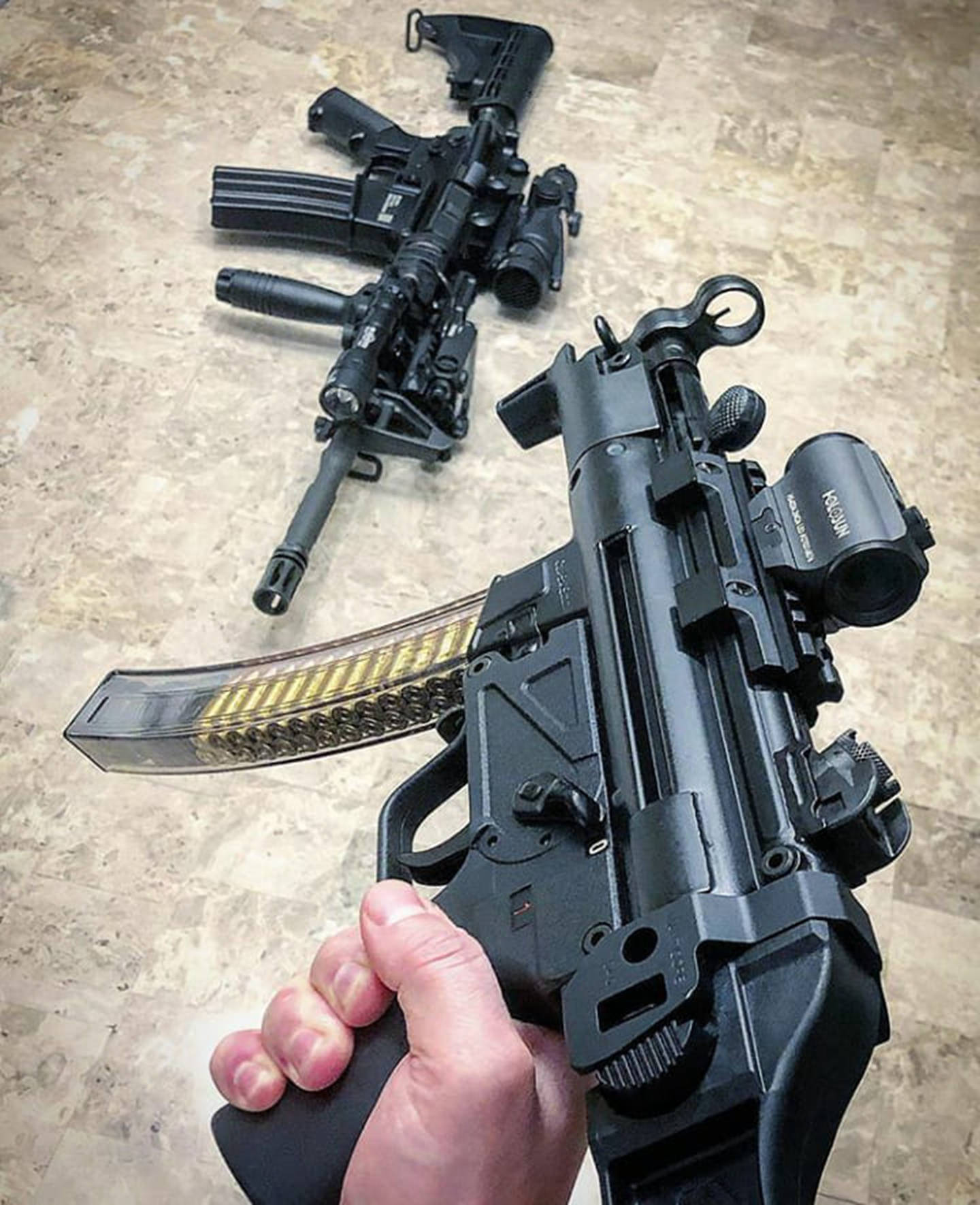 轻武器欣赏城市反恐主力装备冲锋枪的专场