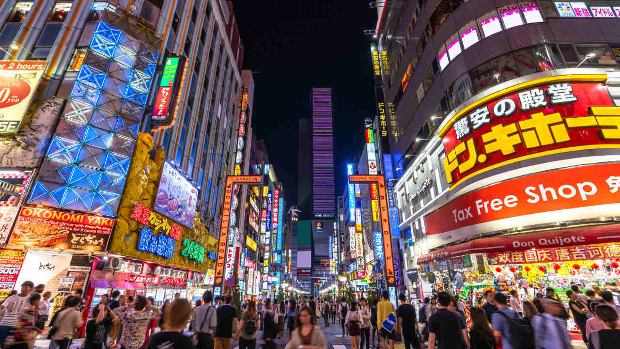 日本疫情反弹:东京确诊连创新高,多为娱乐场所集体感染