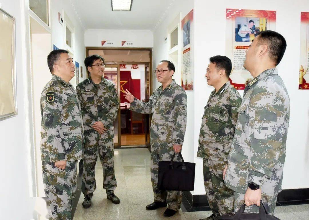 周夕根少将调研徐泾镇党管武装工作